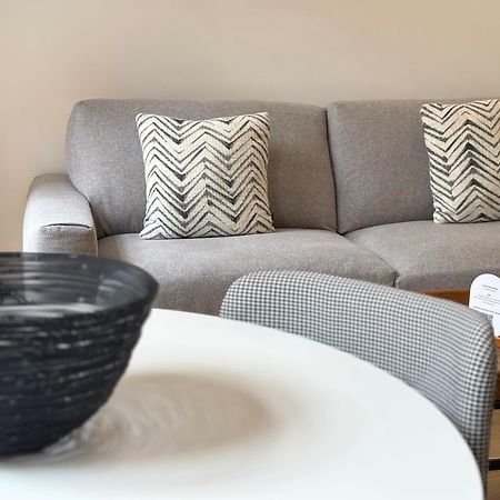 Apartamentos Core Suite Sevilla Bagian luar foto