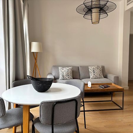 Apartamentos Core Suite Sevilla Bagian luar foto