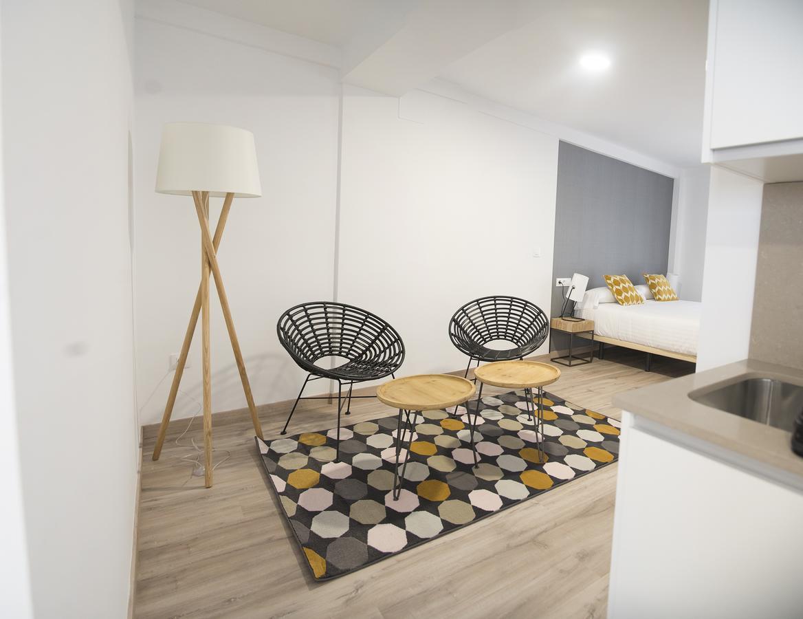 Apartamentos Core Suite Sevilla Bagian luar foto