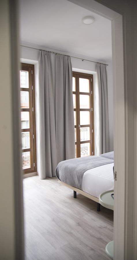 Apartamentos Core Suite Sevilla Bagian luar foto